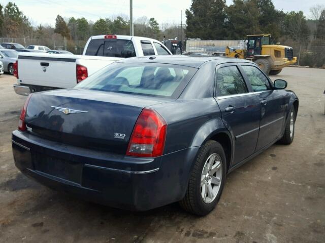 2C3KA53G77H808769 - 2007 CHRYSLER 300 TOURIN GRAY photo 4