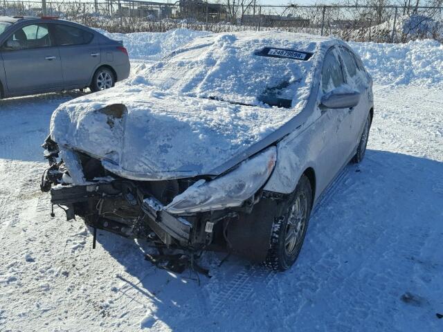 5NPEB4AC4DH656078 - 2013 HYUNDAI SONATA GLS SILVER photo 2