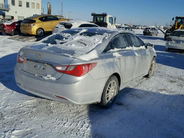 5NPEB4AC4DH656078 - 2013 HYUNDAI SONATA GLS SILVER photo 4