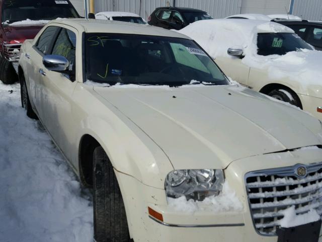 2C3CA4CD3AH180351 - 2010 CHRYSLER 300 TOURIN CREAM photo 1