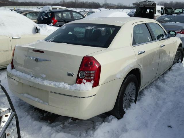 2C3CA4CD3AH180351 - 2010 CHRYSLER 300 TOURIN CREAM photo 4