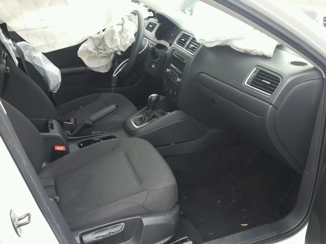 3VW2K7AJ4EM429002 - 2014 VOLKSWAGEN JETTA BASE 白色 照片 5