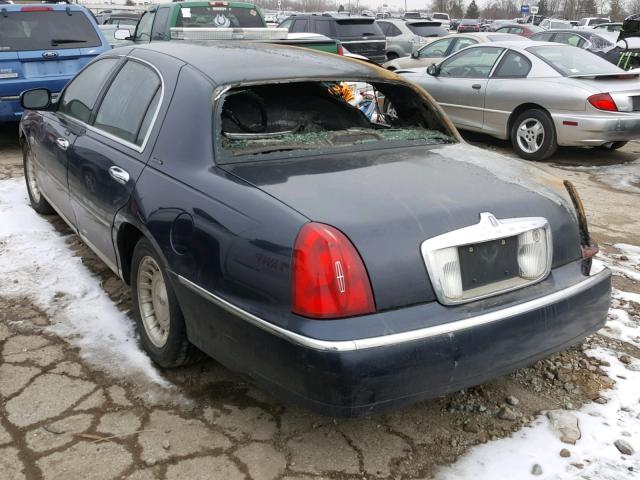 1LNHM81WXXY718106 - 1999 LINCOLN TOWN CAR E BLUE photo 3