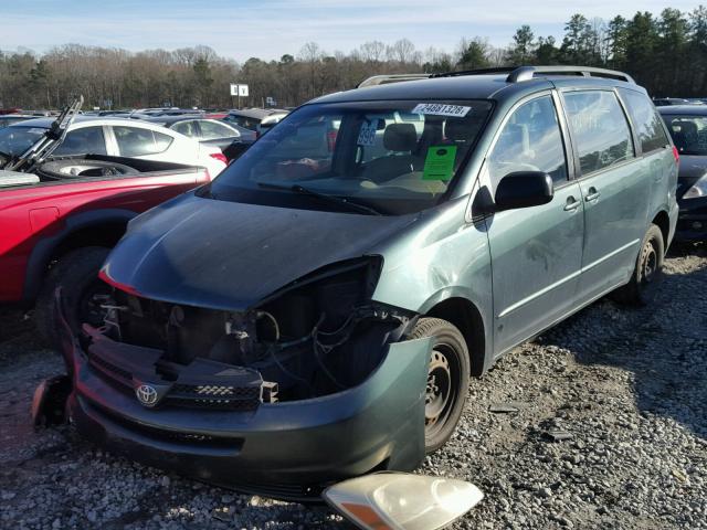 5TDZA23C55S270674 - 2005 TOYOTA SIENNA CE GREEN photo 2