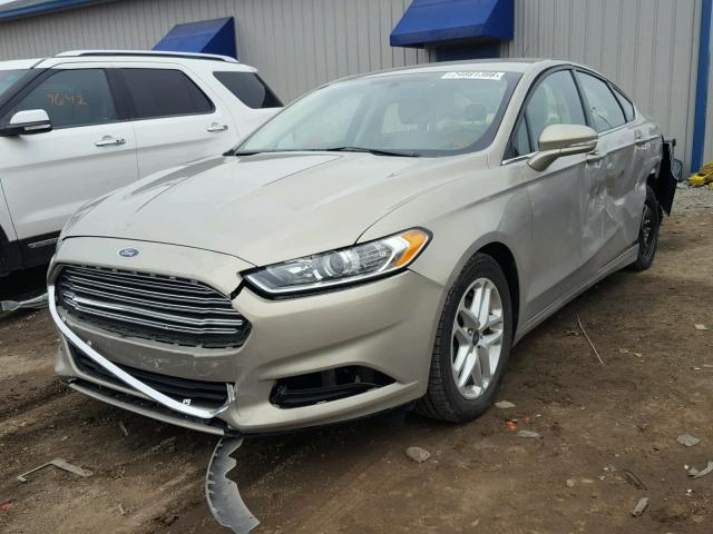 3FA6P0H70FR168534 - 2015 FORD FUSION SE GOLD photo 2