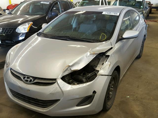 5NPDH4AE9BH029773 - 2011 HYUNDAI ELANTRA GL SILVER photo 2