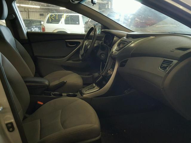 5NPDH4AE9BH029773 - 2011 HYUNDAI ELANTRA GL SILVER photo 5