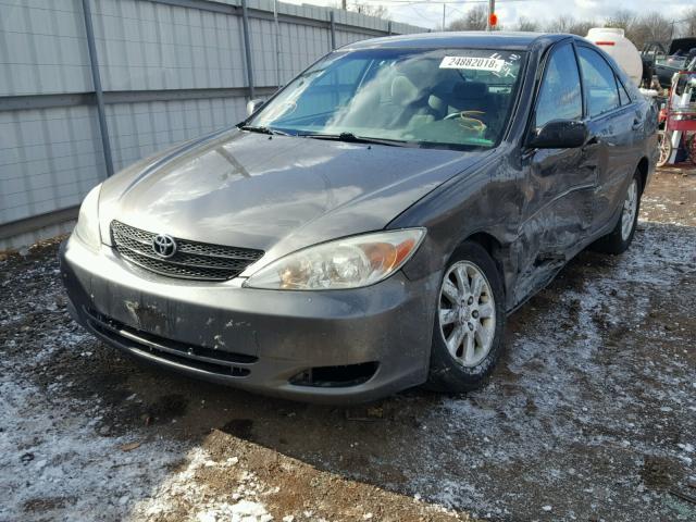 4T1BE30K23U737920 - 2003 TOYOTA CAMRY LE GRAY photo 2