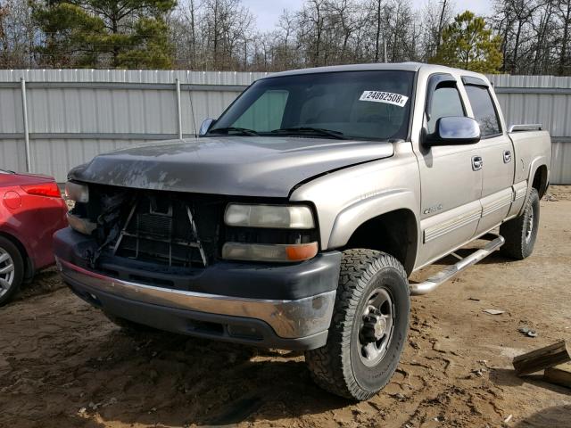 1GCHC23U32F117771 - 2002 CHEVROLET SILVERADO TAN photo 2