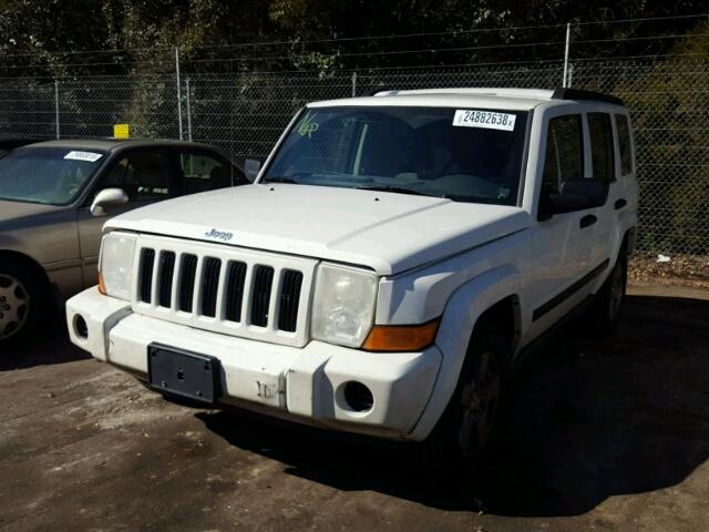 1J8HG48K96C293487 - 2006 JEEP COMMANDER WHITE photo 2