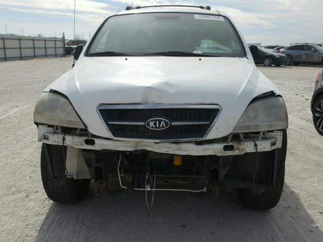 KNDJC733165655158 - 2006 KIA SORENTO EX WHITE photo 9