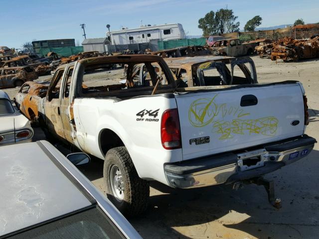 1FTSX31S01EB16230 - 2001 FORD F350 SRW S WHITE photo 3