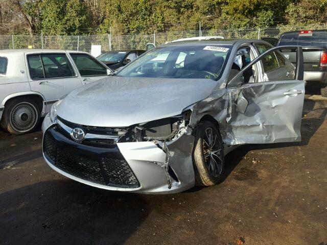 4T1BF1FK6FU001527 - 2015 TOYOTA CAMRY LE SILVER photo 2