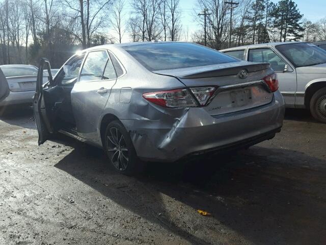 4T1BF1FK6FU001527 - 2015 TOYOTA CAMRY LE SILVER photo 3