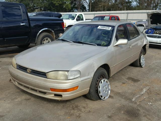 4T1SK12E8PU246021 - 1993 TOYOTA CAMRY LE TAN photo 2