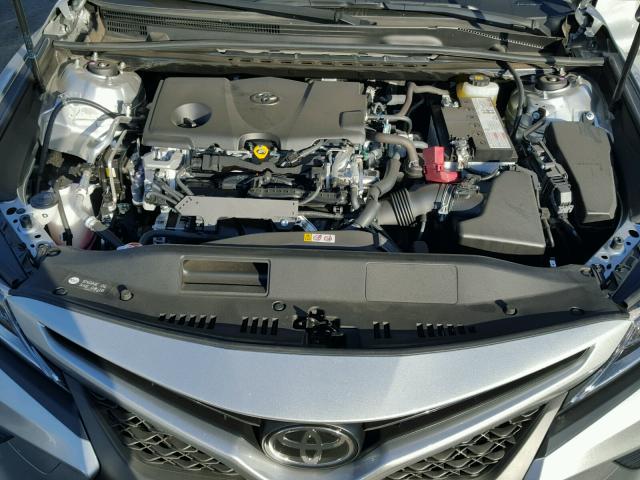 JTNB11HK6J3038619 - 2018 TOYOTA CAMRY L SILVER photo 7