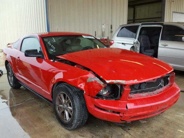 1ZVHT80N665128241 - 2006 FORD MUSTANG RED photo 1