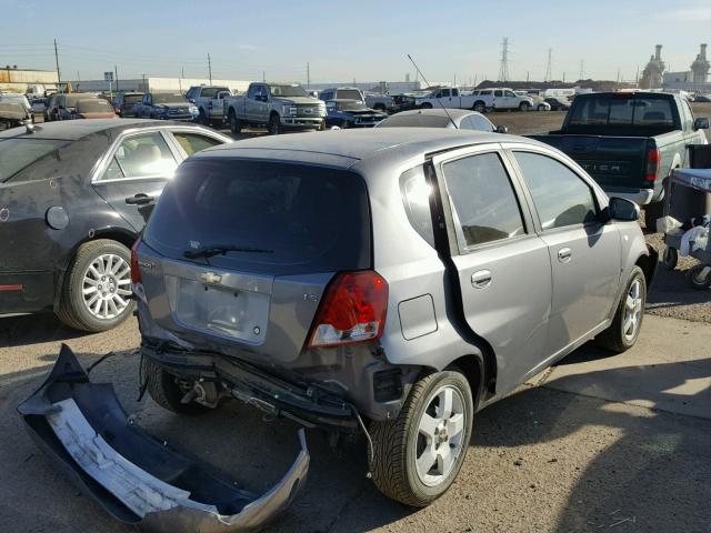 KL1TD66677B772940 - 2007 CHEVROLET AVEO BASE SILVER photo 4