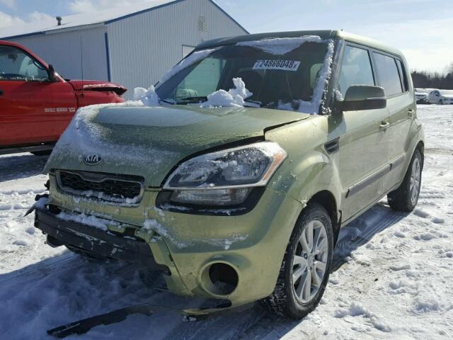 KNDJT2A69D7567167 - 2013 KIA SOUL + GREEN photo 2