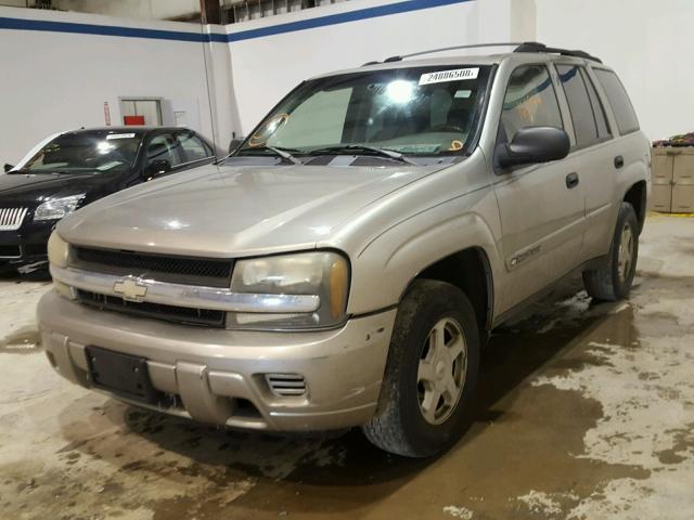 1GNDS13S622449549 - 2002 CHEVROLET TRAILBLAZE BEIGE photo 2