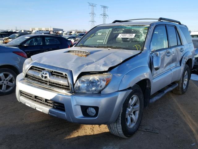 JTEBU14R778093828 - 2007 TOYOTA 4RUNNER SR SILVER photo 2