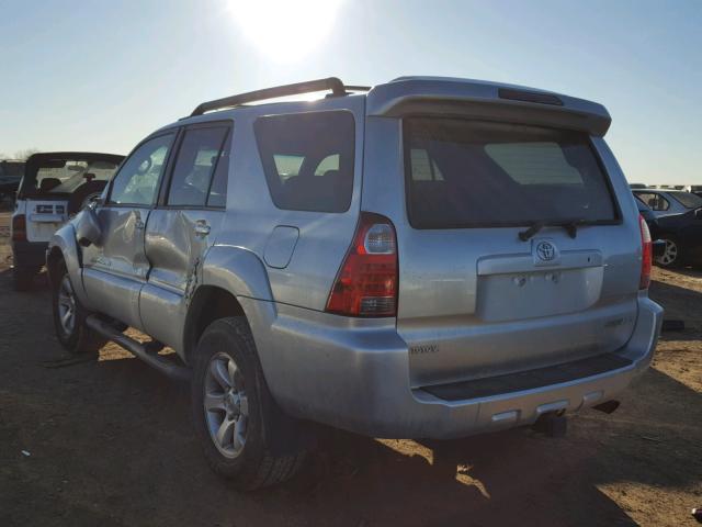 JTEBU14R778093828 - 2007 TOYOTA 4RUNNER SR SILVER photo 3