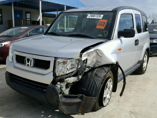 5J6YH1H39BL001921 - 2011 HONDA ELEMENT LX SILVER photo 2