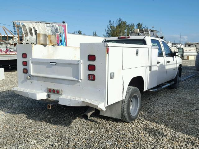 1GBJC33678F182886 - 2008 CHEVROLET SILVERADO WHITE photo 4