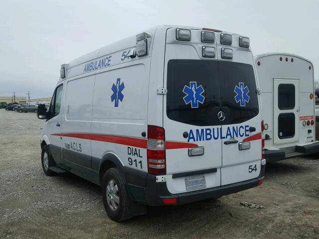 WD3PE7CC5C5647770 - 2012 MERCEDES-BENZ SPRINTER 2 WHITE photo 3