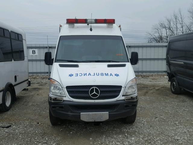 WD3PE7CC5C5647770 - 2012 MERCEDES-BENZ SPRINTER 2 WHITE photo 9
