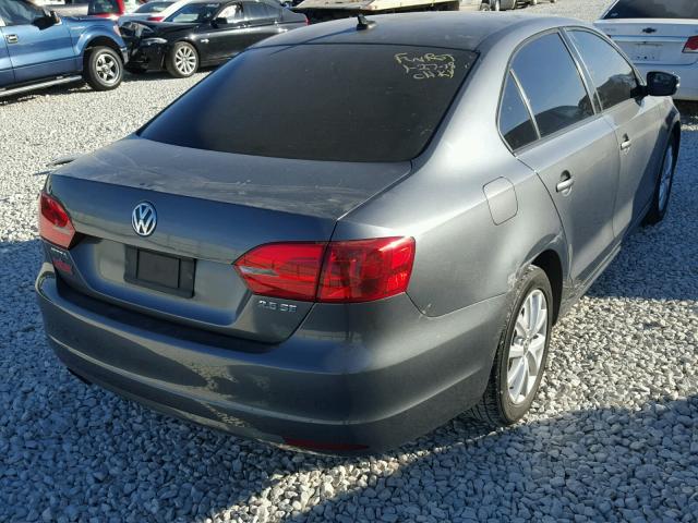 3VWDX7AJ0BM328769 - 2011 VOLKSWAGEN JETTA SE GRAY photo 4