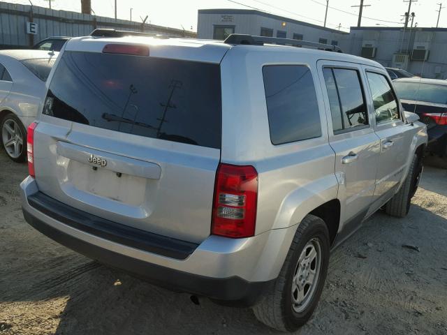 1J4NT1GA6BD270986 - 2011 JEEP PATRIOT SP SILVER photo 4