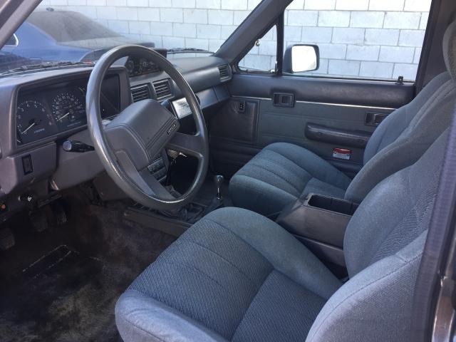 JT4RN62S8H0183945 - 1987 TOYOTA 4RUNNER RN GRAY photo 6