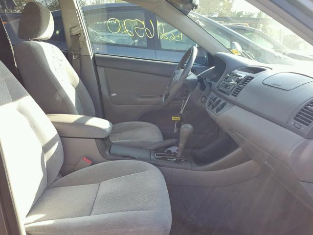 4T1BF32K83U563751 - 2003 TOYOTA CAMRY LE GRAY photo 5