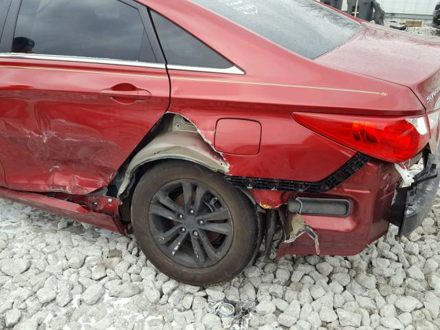 5NPEB4AC5DH719284 - 2013 HYUNDAI SONATA GLS RED photo 9