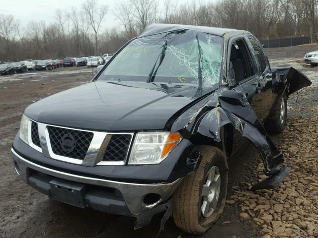 1N6AD06W78C426537 - 2008 NISSAN FRONTIER K BLACK photo 2