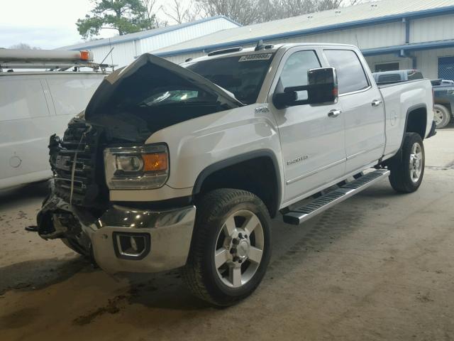 1GT12TE84GF237077 - 2016 GMC SIERRA K25 WHITE photo 2