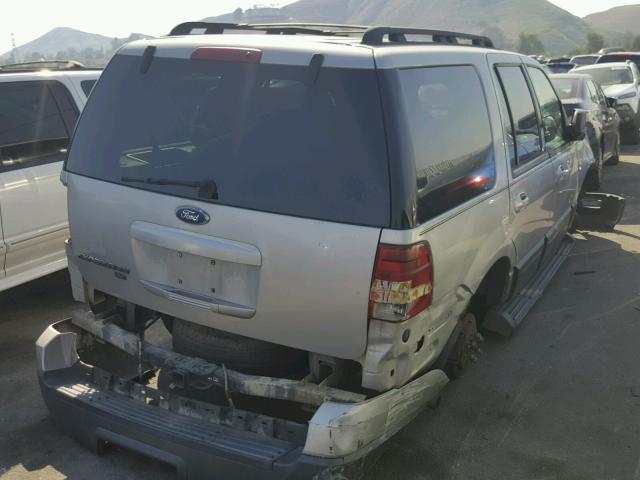 1FMPU16565LA51578 - 2005 FORD EXPEDITION SILVER photo 4