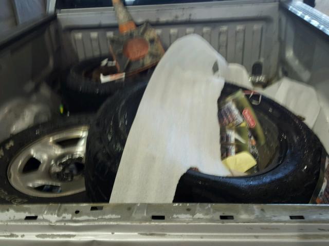 1FTRF12W25NB88060 - 2005 FORD F150 WHITE photo 6