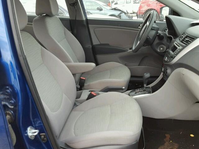 KMHCT4AE5GU071747 - 2016 HYUNDAI ACCENT SE BLUE photo 5