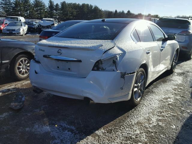 1N4AA5AP7AC803405 - 2010 NISSAN MAXIMA S WHITE photo 4