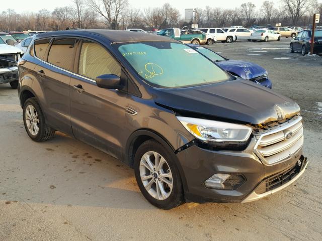 1FMCU0GD3HUC32487 - 2017 FORD ESCAPE SE GRAY photo 1