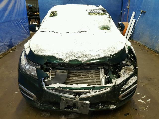 1G1PE5SB9F7236165 - 2015 CHEVROLET CRUZE LT GREEN photo 9