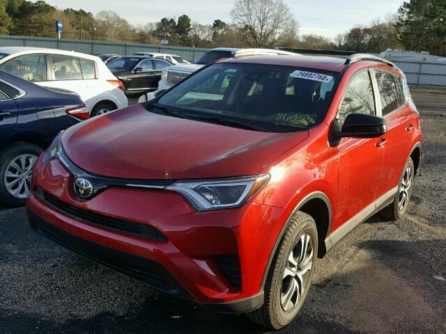 JTMZFREV0HJ116853 - 2017 TOYOTA RAV4 LE RED photo 2