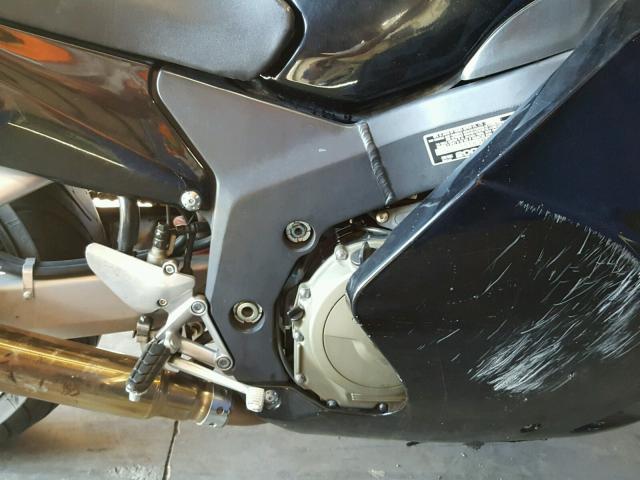 JH2SC35163M600092 - 2003 HONDA CBR1100 XX BLACK photo 7