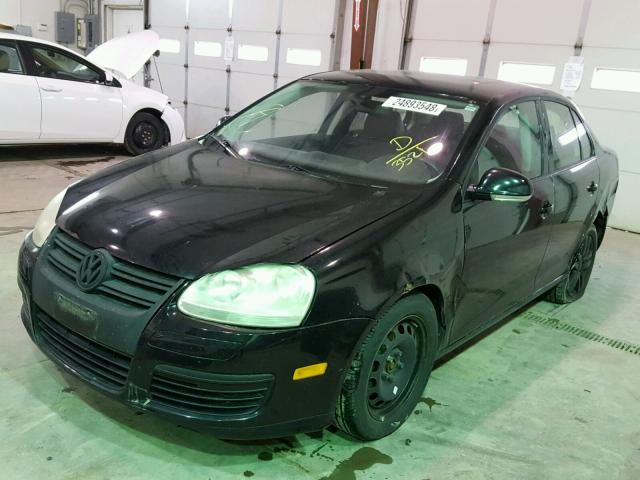 3VWSF71K05M633521 - 2005 VOLKSWAGEN NEW JETTA BLACK photo 2