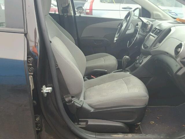 1G1JA5SH3E4235955 - 2014 CHEVROLET SONIC LS 黑色 照片 5