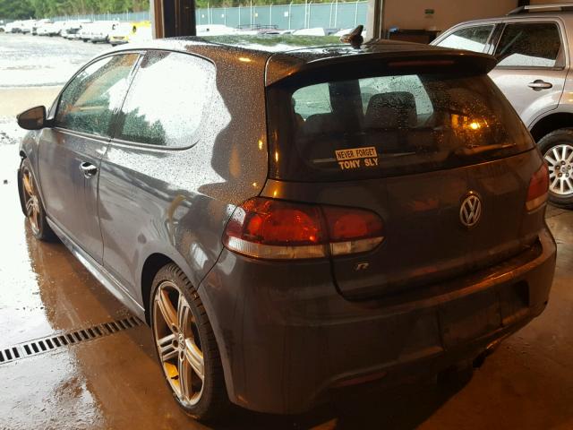 WVWRF7AJ8DW002460 - 2013 VOLKSWAGEN GOLF R GRAY photo 3