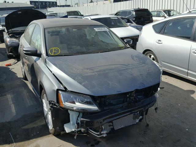 3VWL17AJ8HM401621 - 2017 VOLKSWAGEN JETTA SEL CHARCOAL photo 1