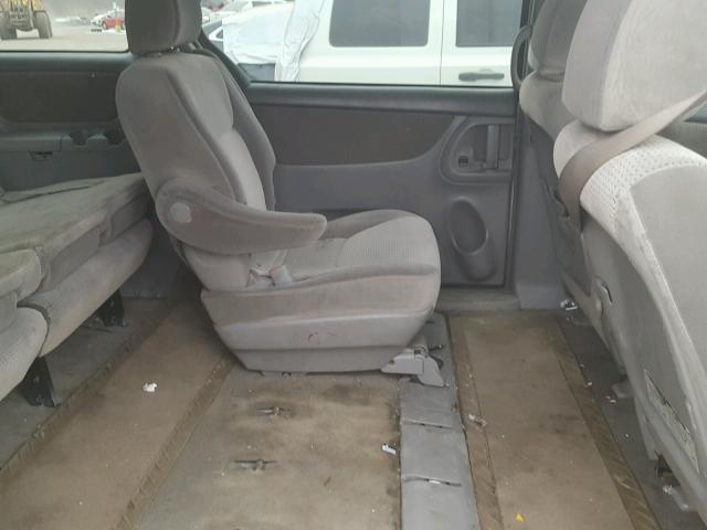 5TDZK23C68S212767 - 2008 TOYOTA SIENNA CE SILVER photo 9